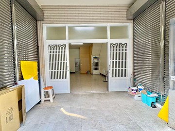 【文山特區/赤山商圈】臨12米路/邊間屋況佳透天｜高雄市鳳山區文東街