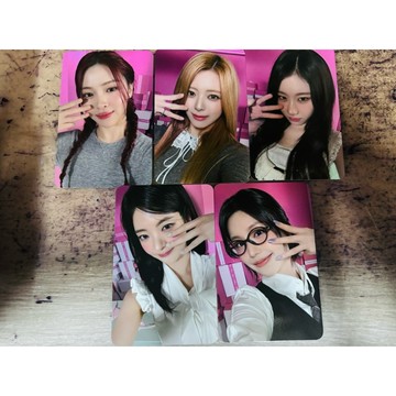 韓居🇰🇷現貨K4特典⭐️ ITZY - 2026 SEASON'S GREETINGS 年曆特典卡