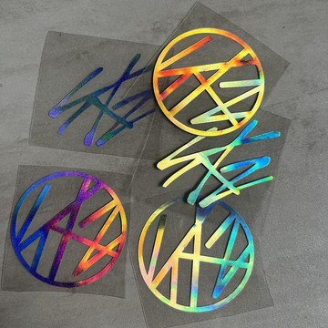 🔥臺灣出貨 stray kids鐳射七彩貼紙 手機筆記本貼 冰箱貼貼紙鐳射貼STAY車貼