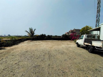 楊小扁~路竹一甲｜近路科｜方正建地(免整地)｜高雄市路竹區環球段