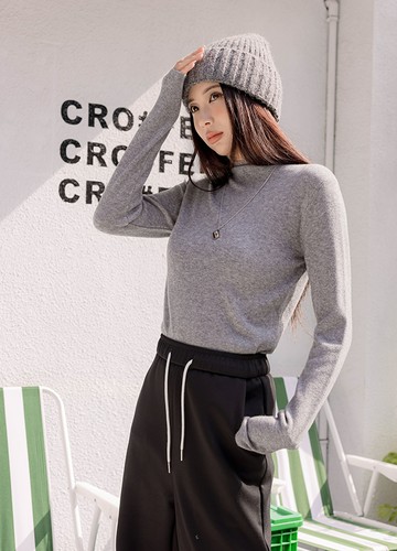 萬用立領針織上衣