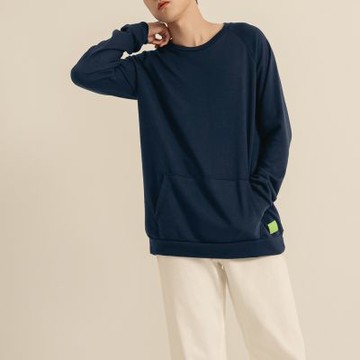 OB嚴選中大尺碼-男女共穿．抗UV口袋設計圓領大學T《KL1450》