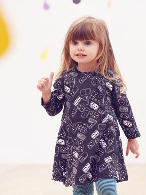 黑色骰子圖案洋裝