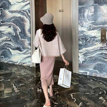 2021年初春季春裝新款女裝洋氣減齡小香風職業氣質半身裙兩件套裝