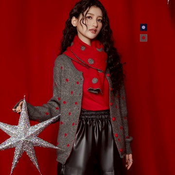 niceioi 俏皮優雅波點排釦北極絨緹花外套(附圍巾)