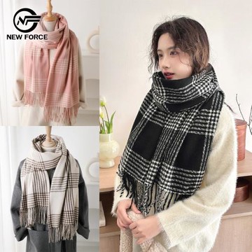 NEW FORCE 復古英倫格紋保暖披肩圍巾-多色可選