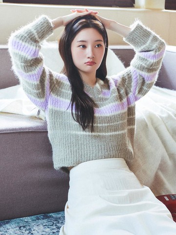 Hairy Stripe Textured Cropped Pullover (NEK4WPB34)