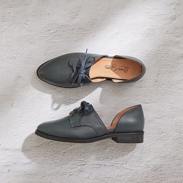 英國女孩鏤空休閒鞋-岩墨綠