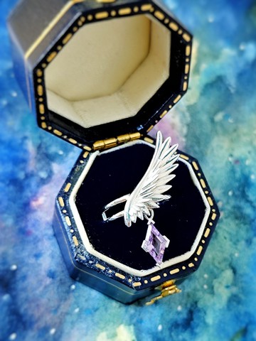 飛翔之翼菱形紫晶電鍍18K白金純銀耳骨夾