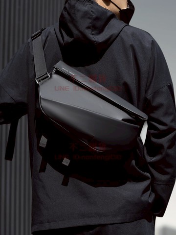 男士斜挎包 通勤包胸包 男款郵差包 騎行包 機車背包 運動男生單肩包【不二雜貨】