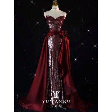 魚尾新娘敬酒服2025新款酒紅色高級感性感抹胸結婚訂婚宴會禮服裙