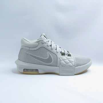 NIKE FB2237003 男籃球鞋 LeBron Witness 8 EP 耐磨底 淺礦石灰【iSport愛運動】