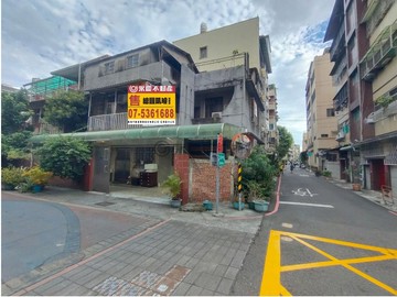 企業家旺宅起家厝 超大地坪邊間庭院透天｜高雄市前鎮區台鋁七巷