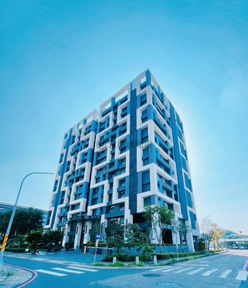 水交社重劃區~優質社區京城上新光溫馨平車電寓｜台南市南區大成路一段