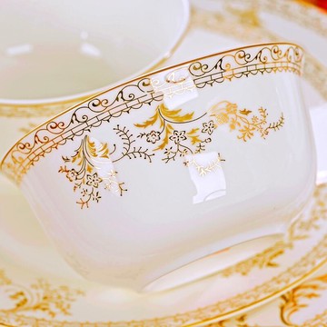 碗碟套裝 家用景德鎮陶瓷器餐具56頭金邊碗筷 骨瓷飯碗盤子組合
