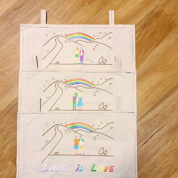Love is Love /刺繡掛布