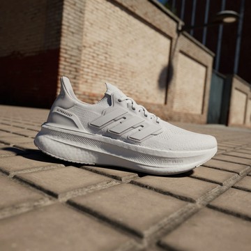 ADIDAS ULTRABOOST 5 男女 慢跑鞋 ID8813