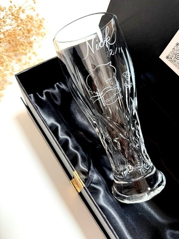 【客製】啤酒杯 刻名 結婚 情侶 畢業 聖誕 企業 周年 升遷 生日
