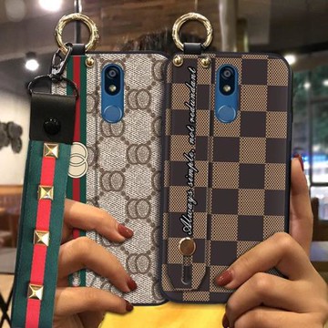 適用于LG K40手機殼掛繩潮女潮牌簡約腕帶殼保護套手機支架小雛菊