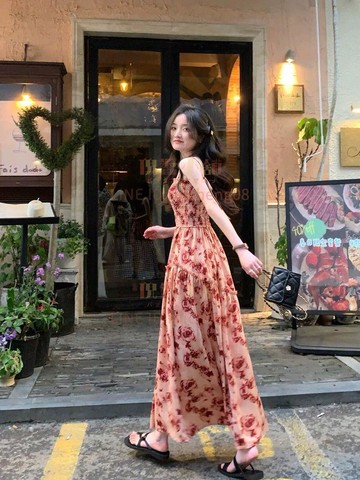 吊帶洋裝細肩帶純欲風碎花裙長款爆款連衣裙法式高級防曬抽褶修身顯瘦【倪醬】