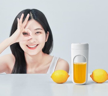 榨汁機小型便攜式家用水果榨汁杯電動炸果汁機迷你【摩可美家】