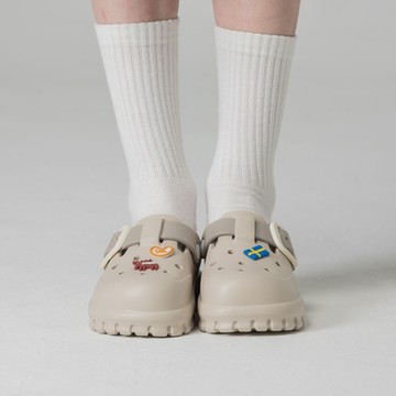 moz瑞典 駝鹿 小方糖 方扣 防水 洞洞鞋 拖鞋 涼鞋 (灰白)