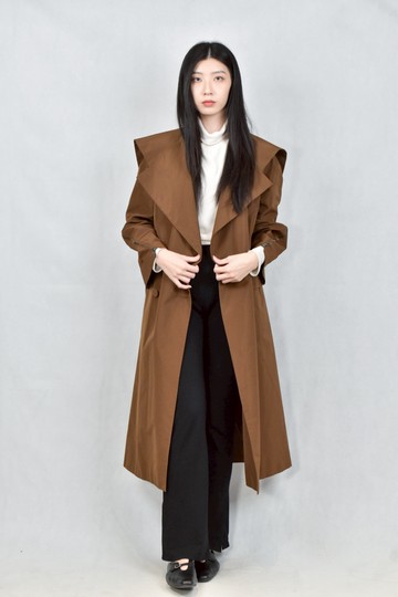 (M) fendi棕色長版排釦風衣外套