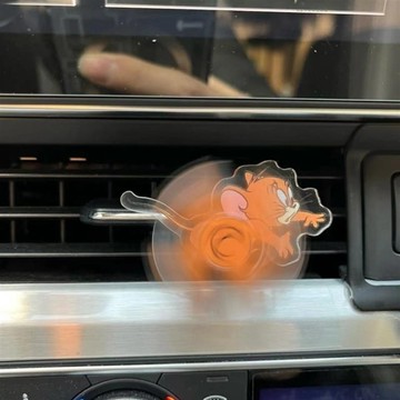 ⭐夏季新品貓和老鼠會跑的出風口擺件克力空調擺件裝飾卡通新款車內用品