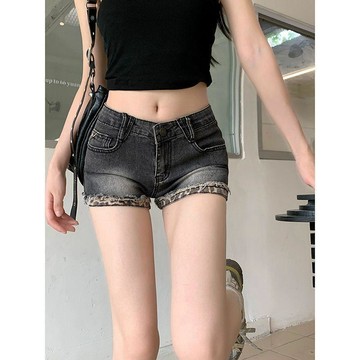 隱藏好物🎀設計感豹紋拼接牛仔短褲女夏季新款彈力修身顯瘦時尚百搭直筒熱褲17NF
