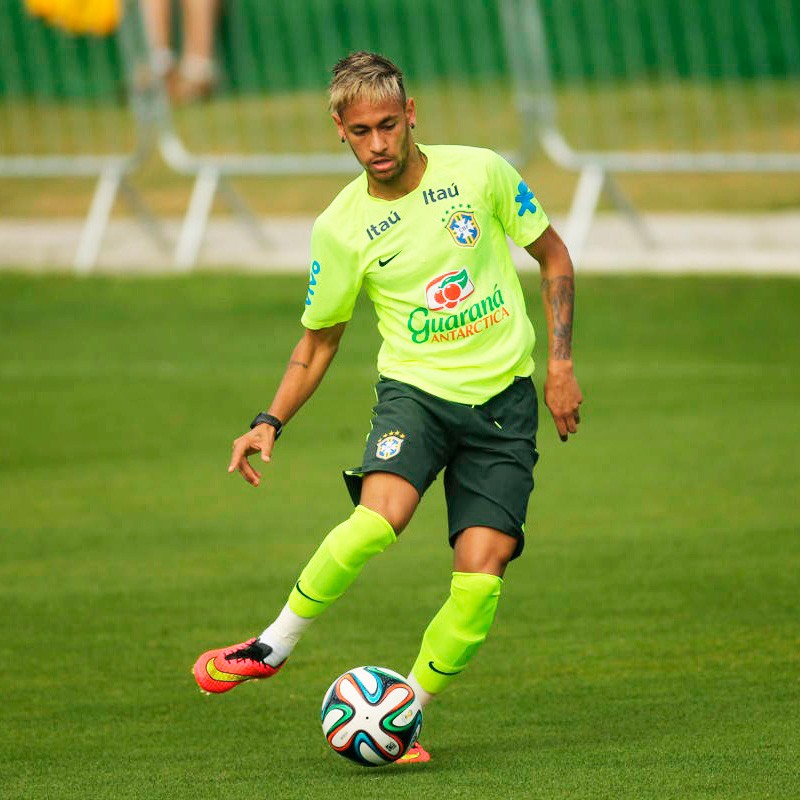 ブラジル代表 ヴェイパーニット上下 L - サッカー/フットサル