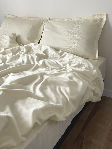 象牙枝椏刺繡棉質緞面被套 - OEKO-TEX 認證