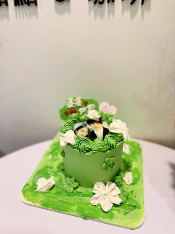 綠色花園客製化燃燒蛋糕 客製化蛋糕 生日 慶生 節日 燃燒蛋糕