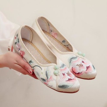 新款老北京中跟古風漢服繡花布鞋復古搭配旗袍鞋女民族風茶服鞋子