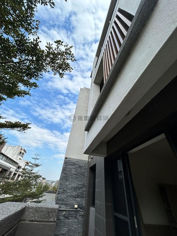 【專任】仰德重劃區大地坪電梯透天｜新竹縣新埔鎮福祿三街