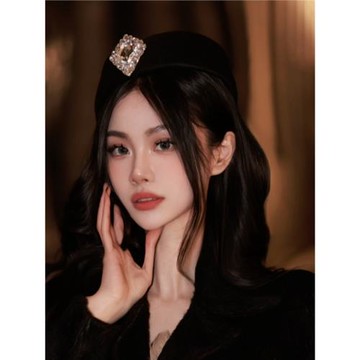 Mimi Plange  復古方鉆平頂禮帽