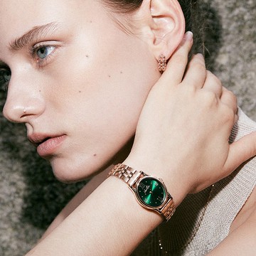 【Ven & Qu】Gem 玫瑰金祖母綠手錶 – 23×27 mm 不鏽鋼錶殼