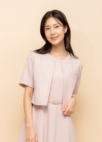 柔沐溫雅鑲邊短外套