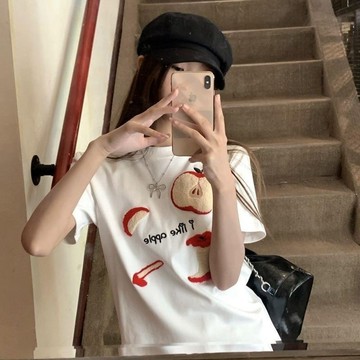 出清不補  寬鬆上衣 韓系 韓版上衣 小性感 夏季上衣 短袖 原創韓版刺繡植絨蘋果短袖T恤女夏季新款設計感小衆休