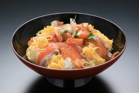 とろける食感！淡路島サクラマス漬け丼（３人前）