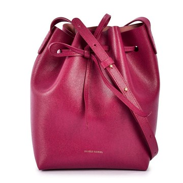 Mansur Gavriel Saffiano防刮皮革斜背Mini水桶包(紫紅)690004-1｜GoBrand購名牌
