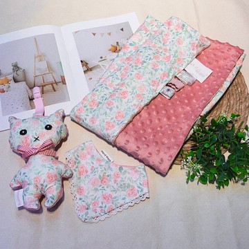 彌月禮盒 女寶滿月禮 玫瑰呢喃系列 荳荳毯 贈送包裝與設計提袋