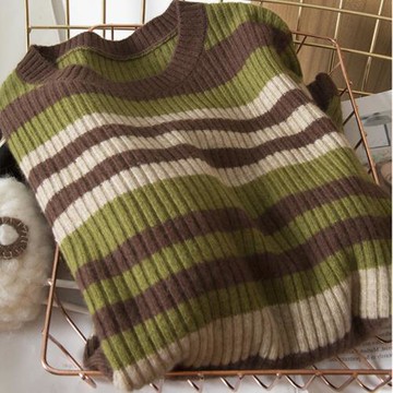 仙系別致漂亮高級感超好看上衣綠色條紋圓領打底針織衫毛衣女冬季
