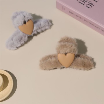 韓系毛絨愛心抓夾(深混)(12cm)(顏色隨機出貨)
