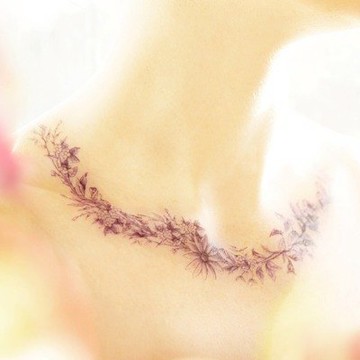 花圈項鍊 -2入紋身貼紙 原創手繪設計