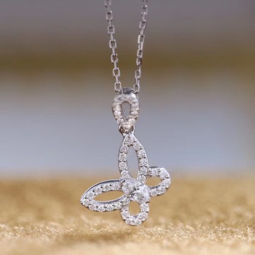 18K白金鑽石吊墮-小蝴蝶設計 連項鏈