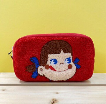 【震撼精品百貨】Peko 不二家牛奶妹 刺繡筆袋-紅#02000 震撼日式精品百貨