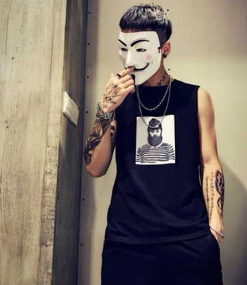 FINDSENSE MD 日系 潮 男 寬鬆 街頭時尚 人物頭像印花 特色無袖T恤 背心 上衣 圖案背心