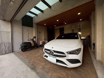 仁武仁雄商圈臨路雙併車墅｜高雄市仁武區大春三街