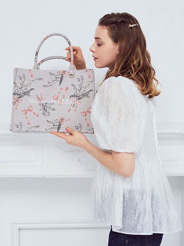 ART DE LYS聯名-花卉圖案方形手提托特包(08000543300) - Maison de FLEUR