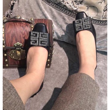 新款羊皮軟底孕婦平底水鉆大碼瓢鞋舒適媽媽鞋黑色真皮方頭單鞋女